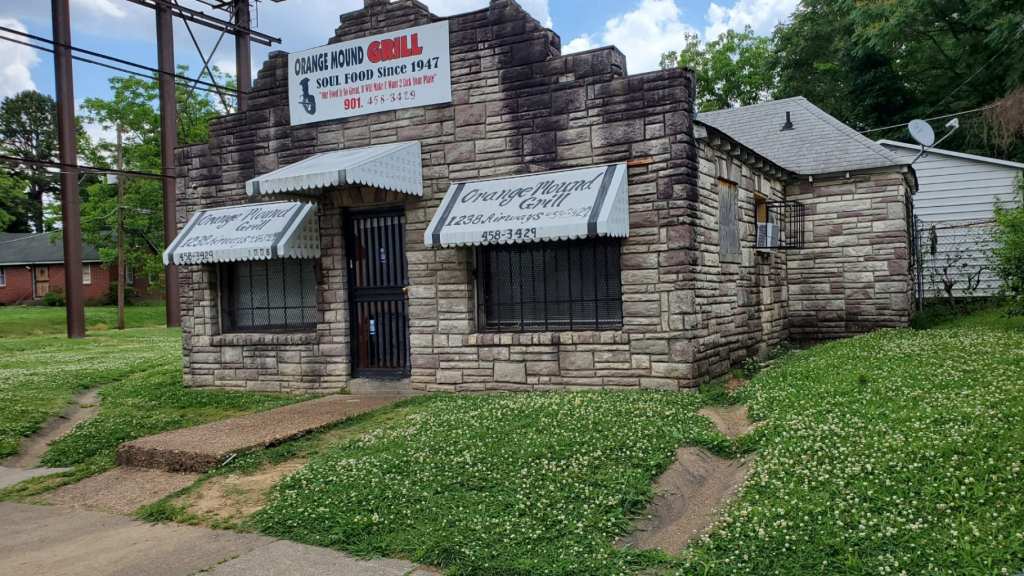 ‘Mrs. Daisy Orange Mound Grill’ still thriving after 1942 grand opening