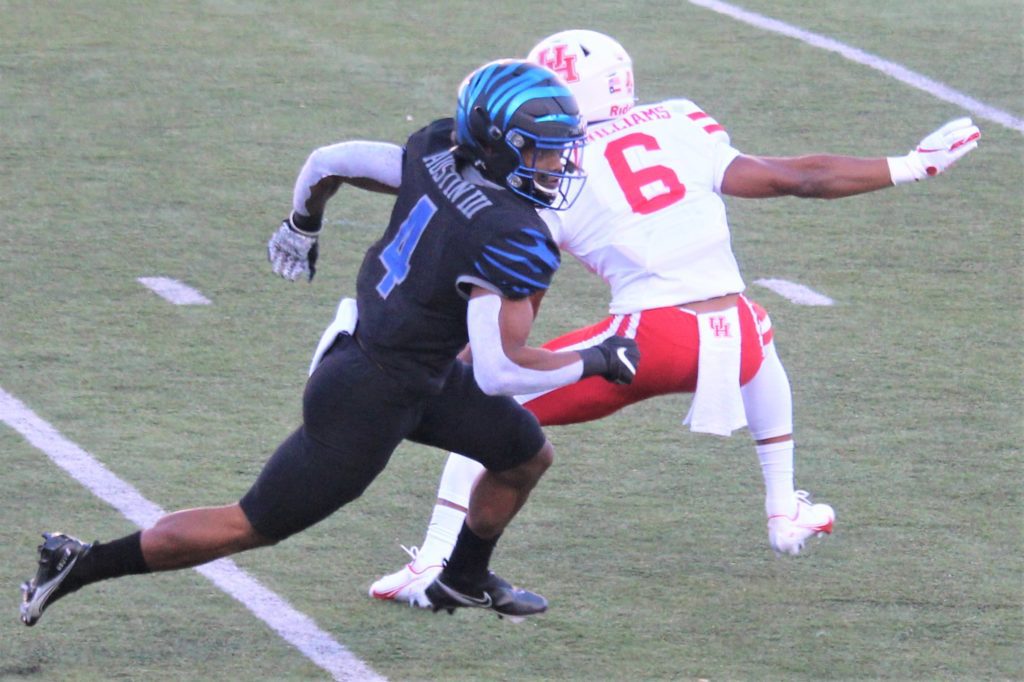 Memphis Tigers wide receiver Calvin Austin grinded from walk-on to  first-team All-AAC at his hometown school, College Football