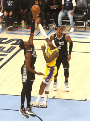 Jarren Jackson Jr. blocks the shot of Jarred Vanderbilt of the Lakers. (Photo: Warren Roseborough/The New Tri-State Defender)